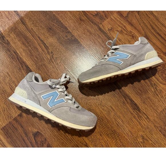 New Balance Women's 574 Suede Fashion Sneakers – Gray/Blue – Size 7.5 - Picture 1 of 9